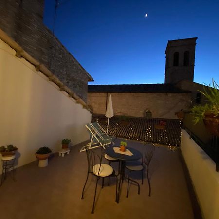 App. Con Terrazza Panoramica In Centro-Монтефалко Екстериор снимка