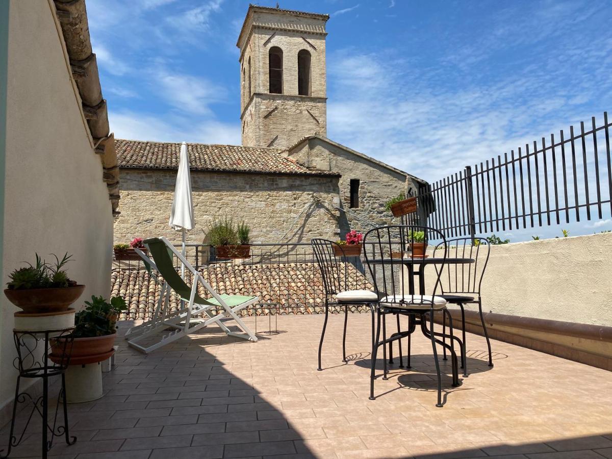 App. Con Terrazza Panoramica In Centro-Монтефалко Екстериор снимка